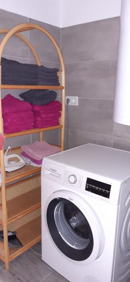 Das Blaue Haus Guesthouse - Kovacshida Bagian luar foto